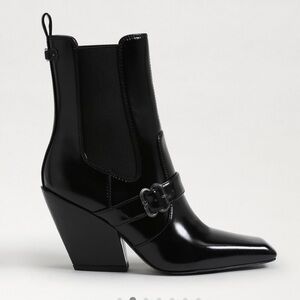 Sam Edelman Suzette Black Patent Chelsea Heeled Bootie‎ 8.5